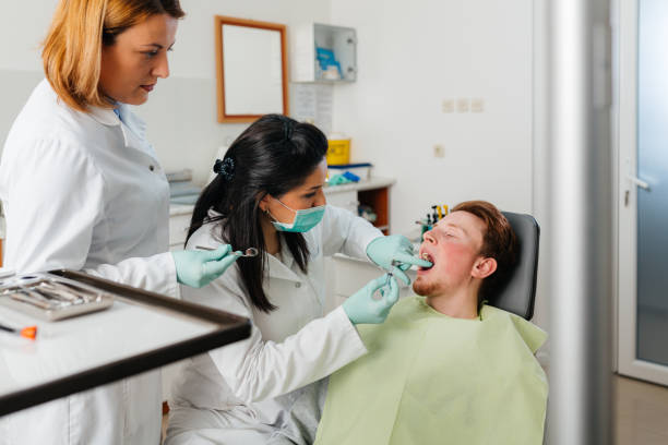 Best Emergency Tooth Extraction in Liberty City, TX